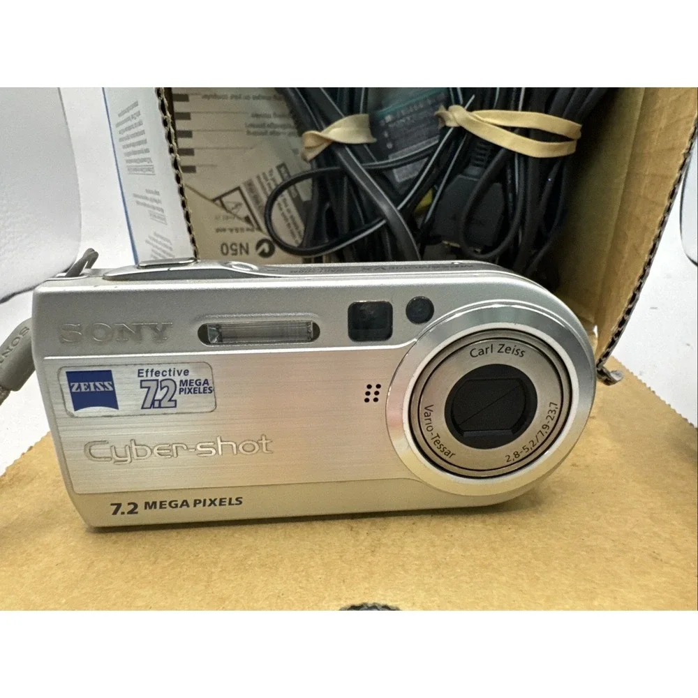 Sony Cybershot DSC-P150 7.2MP Digital Camera w/ Oem Charger Tested